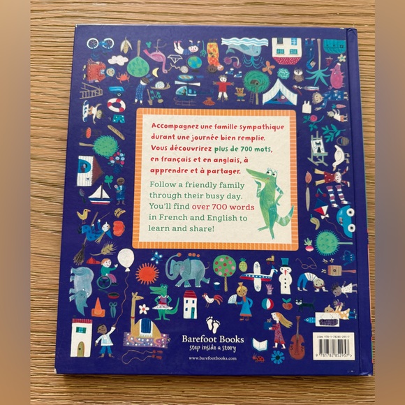 My Big Barefoot Book of French & English Words (French and English Edition) - Picture 2 of 12